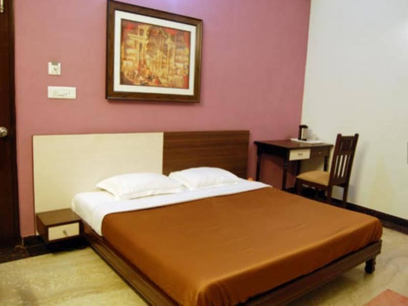 The Urmi Hotel Haridwar Ngoại thất bức ảnh