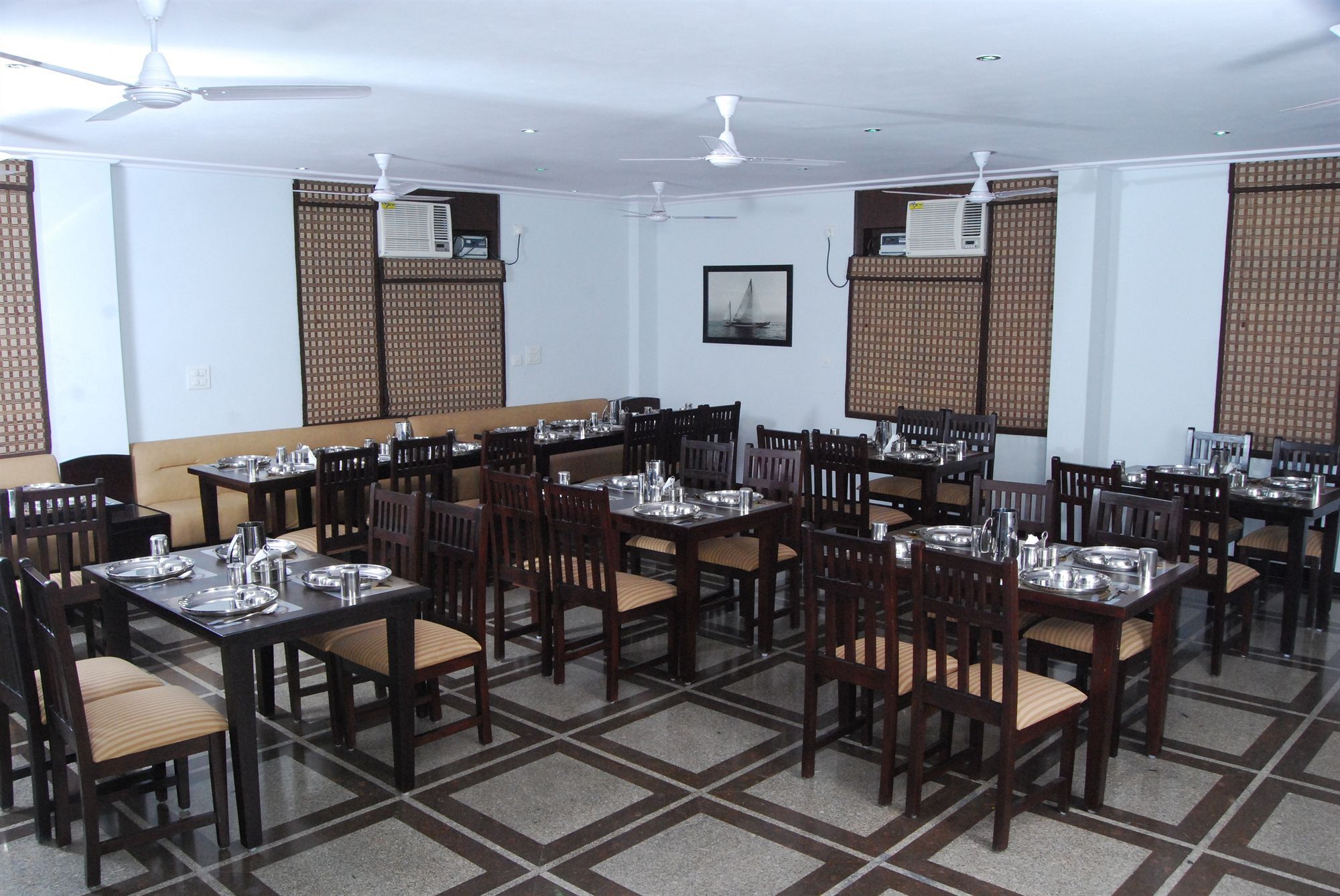 The Urmi Hotel Haridwar Ngoại thất bức ảnh